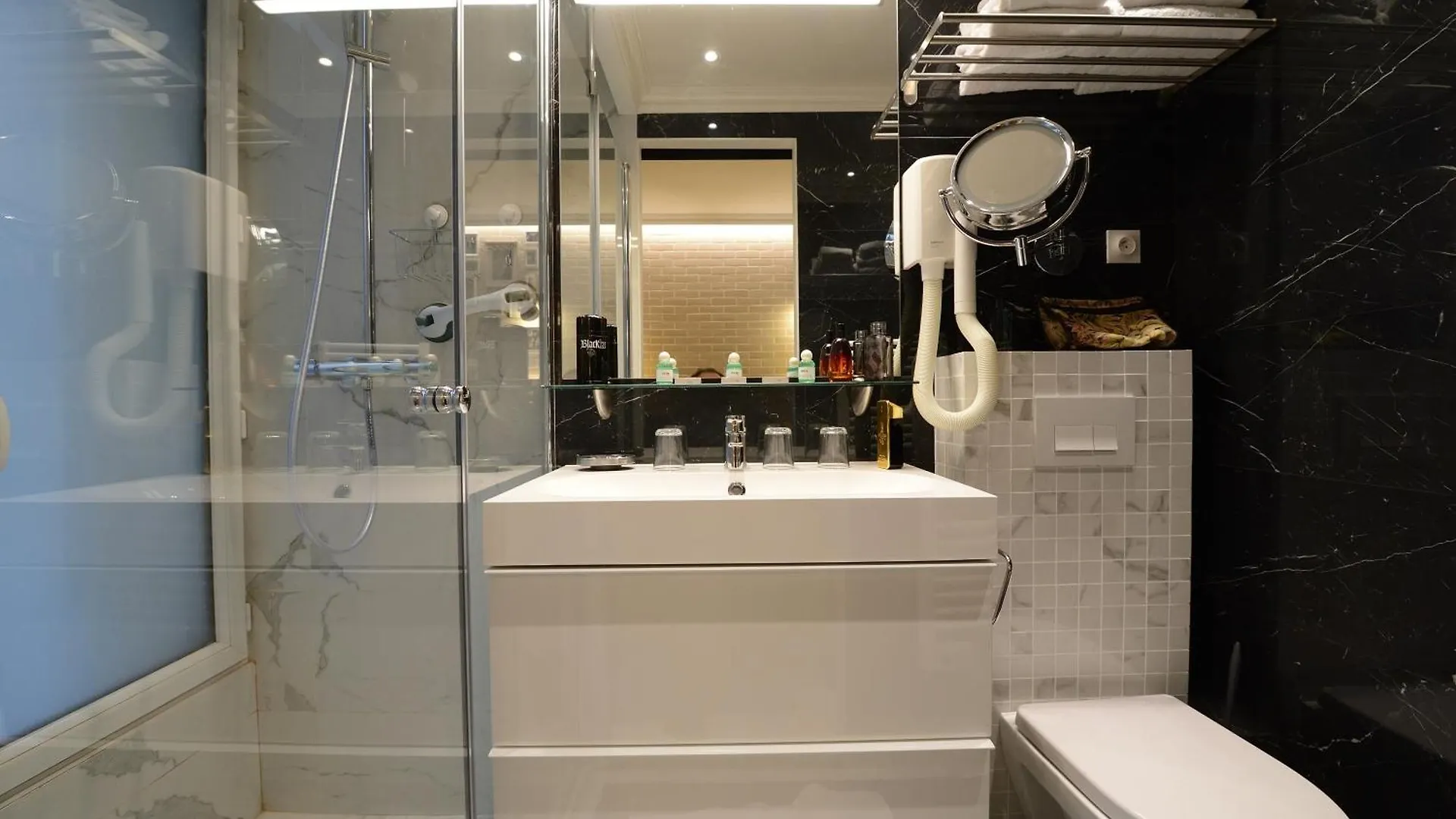 Apartment Voute Paris